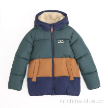 후드가있는 겨울 따뜻한 소년 재킷